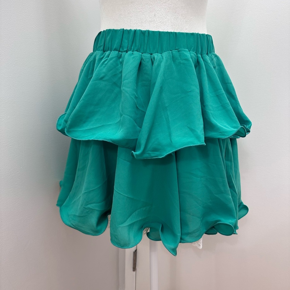 Byegreis green mini skirt
